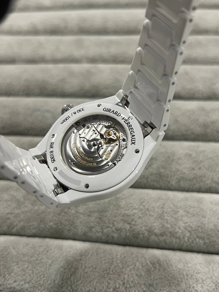 Girard Perregaux Laureato Ceramic Diamond